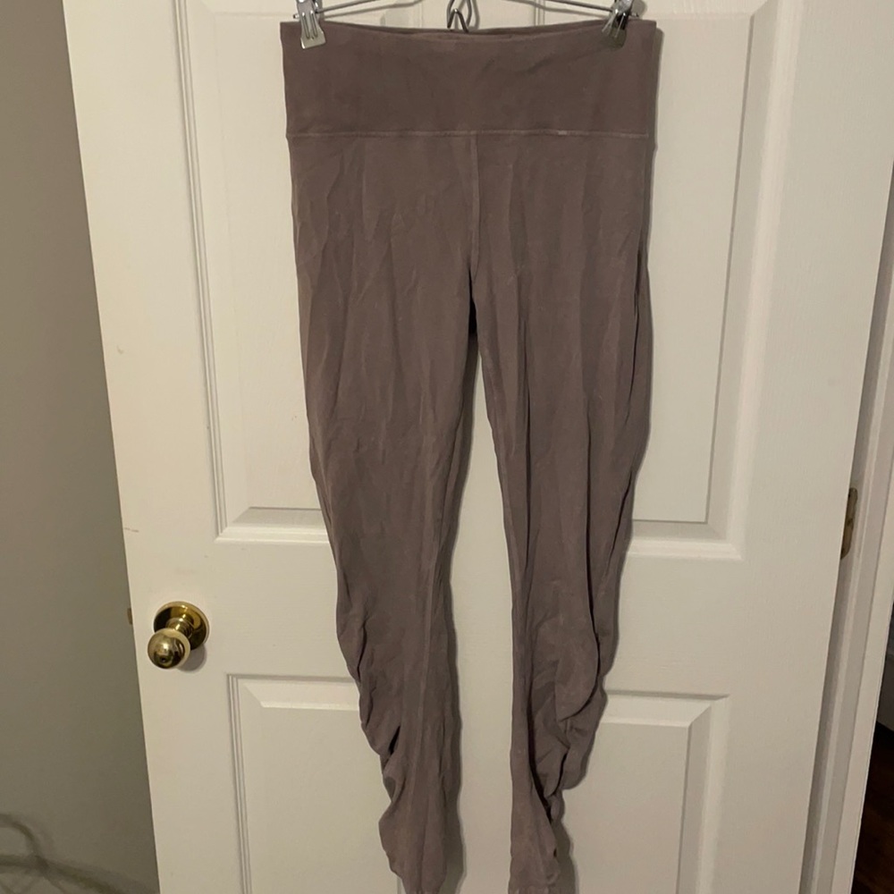 Purple/grey leggings